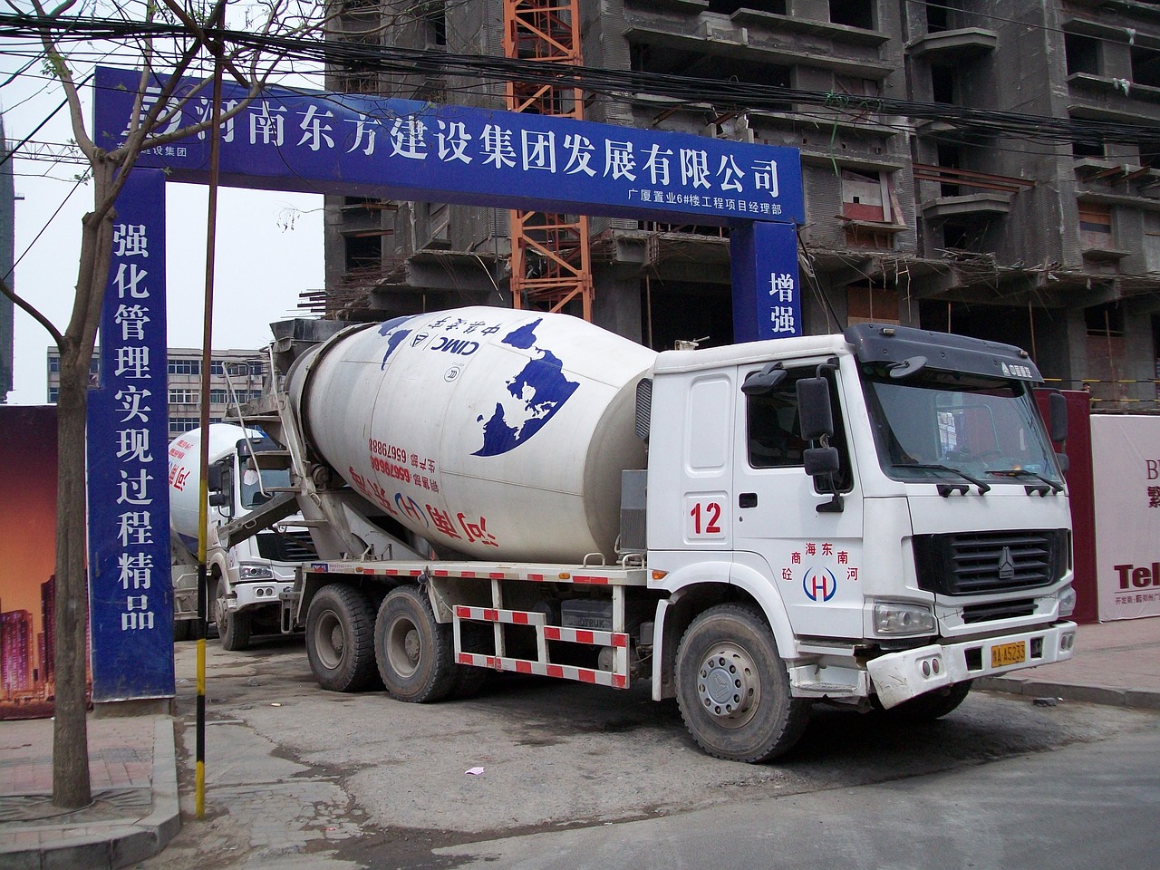 最新求租混凝土攪拌車，高效施工必備利器