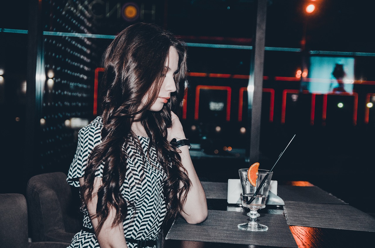 權(quán)力與欲望的交織，強吃的女主任最新章節(jié)