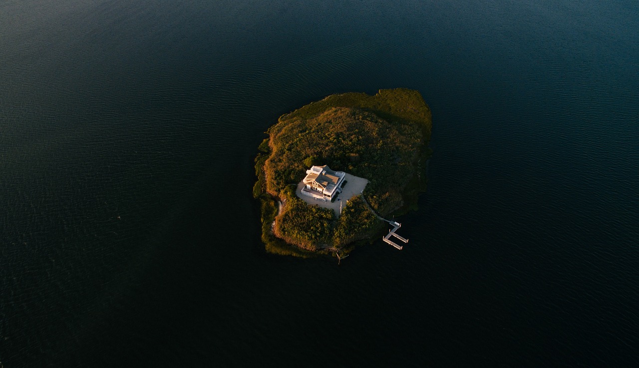 長興島航母最新動(dòng)態(tài)揭秘，中國海軍建設(shè)邁入新紀(jì)元